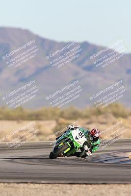 media/Dec-07-2025-CVMA (Sun) [[3e7d2de5dc]]/Race 16-Formula Middleweight/